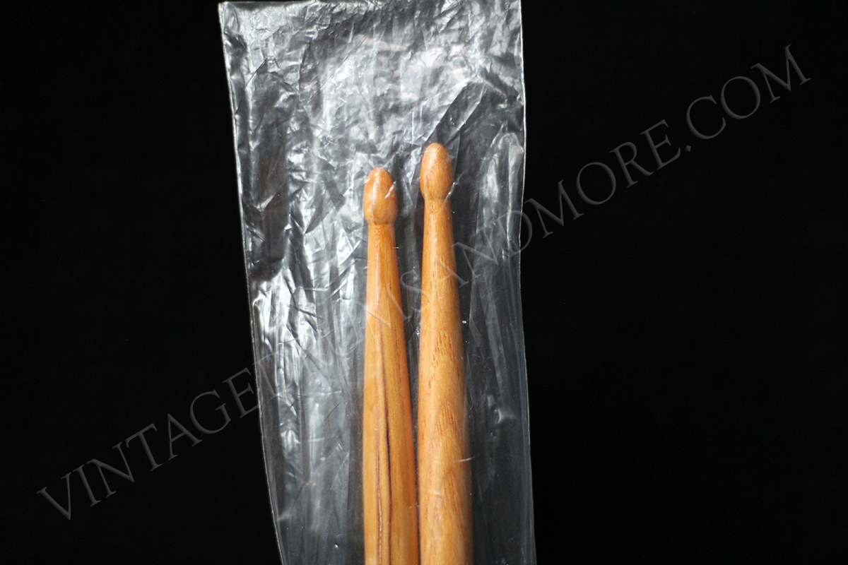 New product for 2017* Leather stick bag – Orange Tag Vintage Drums